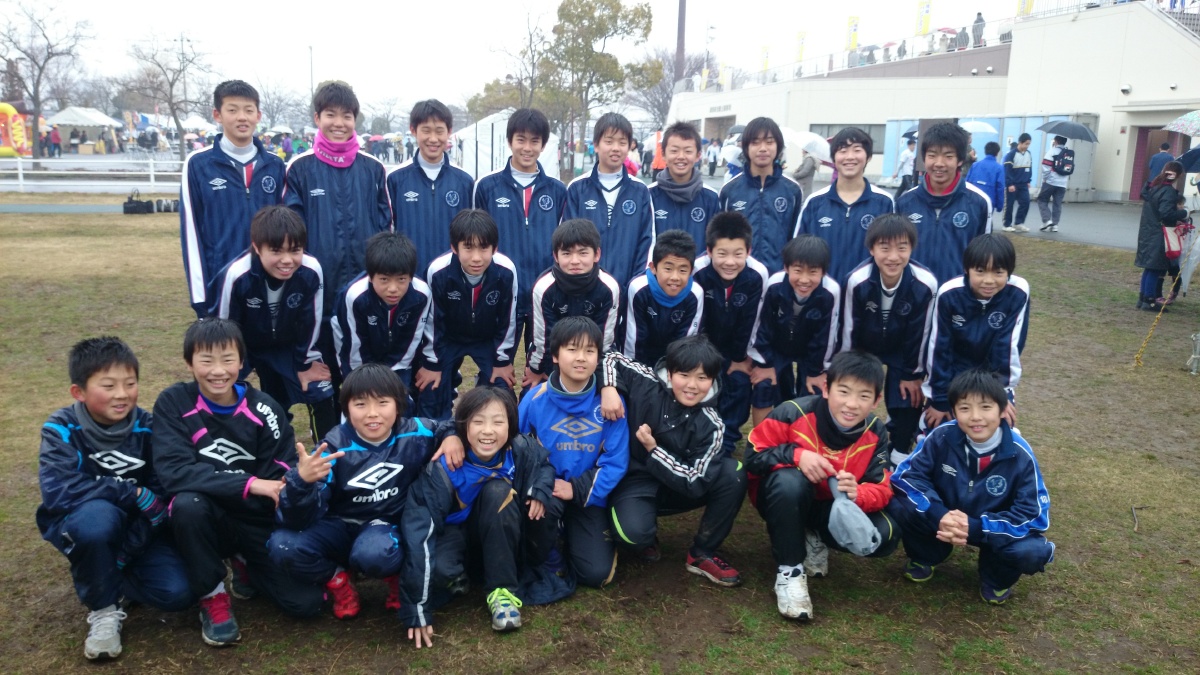 3月1日(土)小雨の中、ジュニアユースの選手は5kmを走りました。