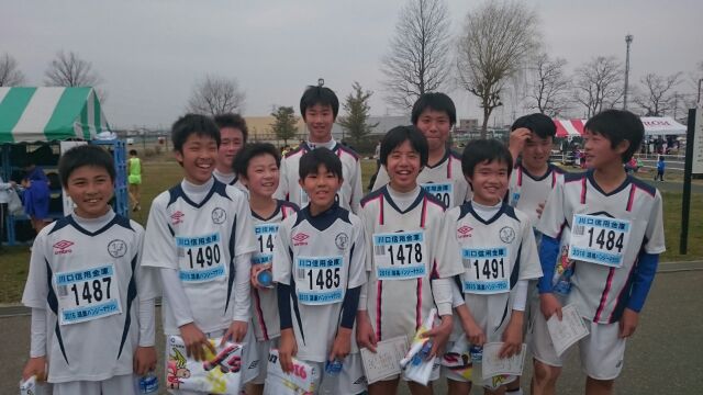 Jr.ユースの選手は5kmを走りました。